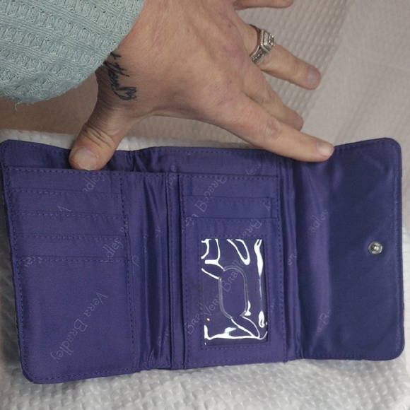 Vera Bradley Batil Leaves..Floral Purple Women's Wallet - Picture 4 of 7